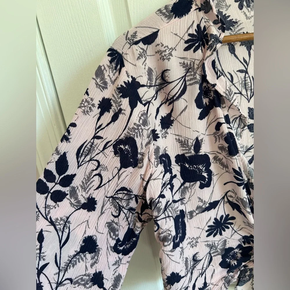 Express Pink and Black Floral Blouse - Picture 3 of 4